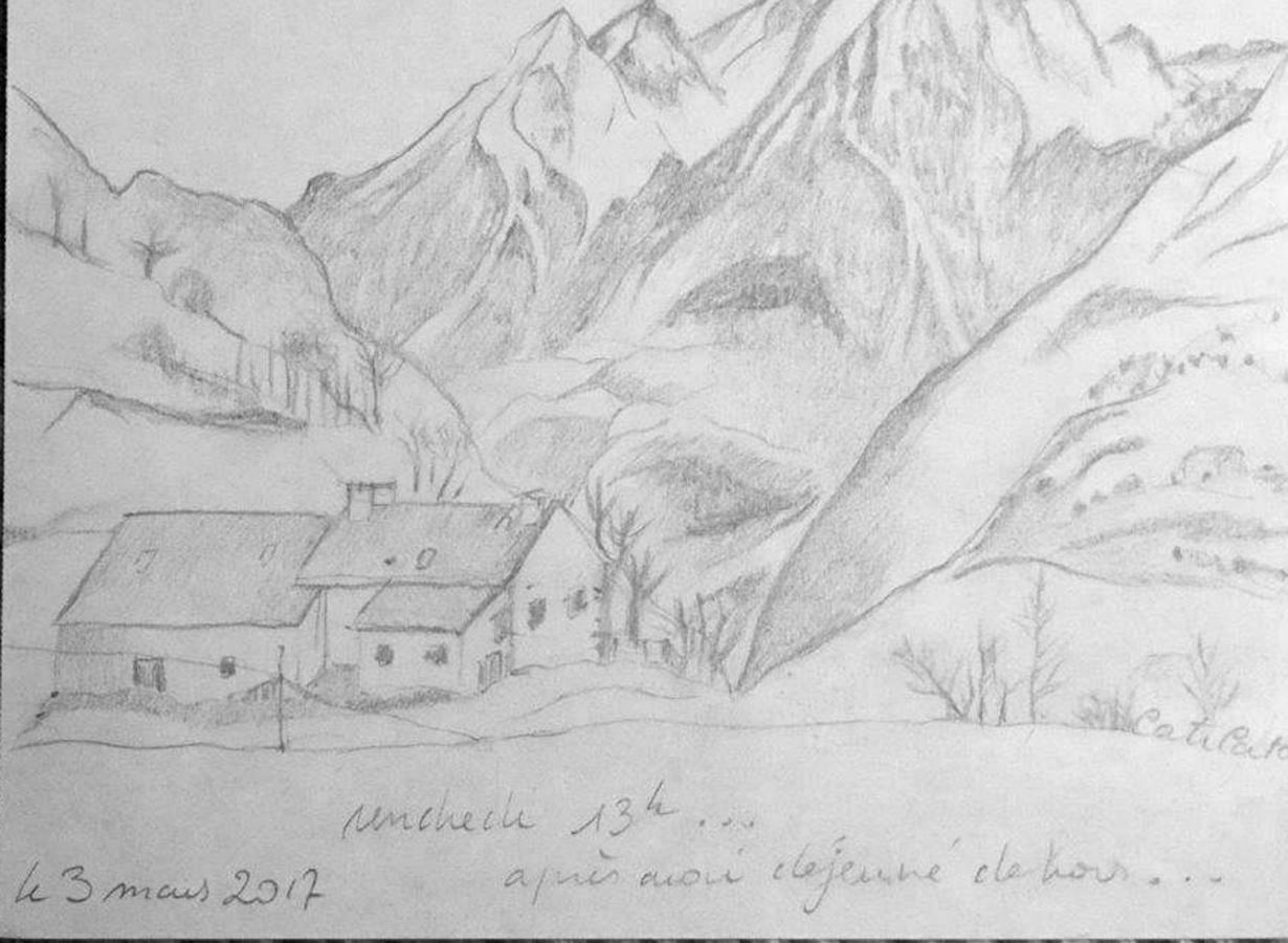 ホテル Roulottes Montagne Pyrenees リュス・サン・ソヴァール エクステリア 写真